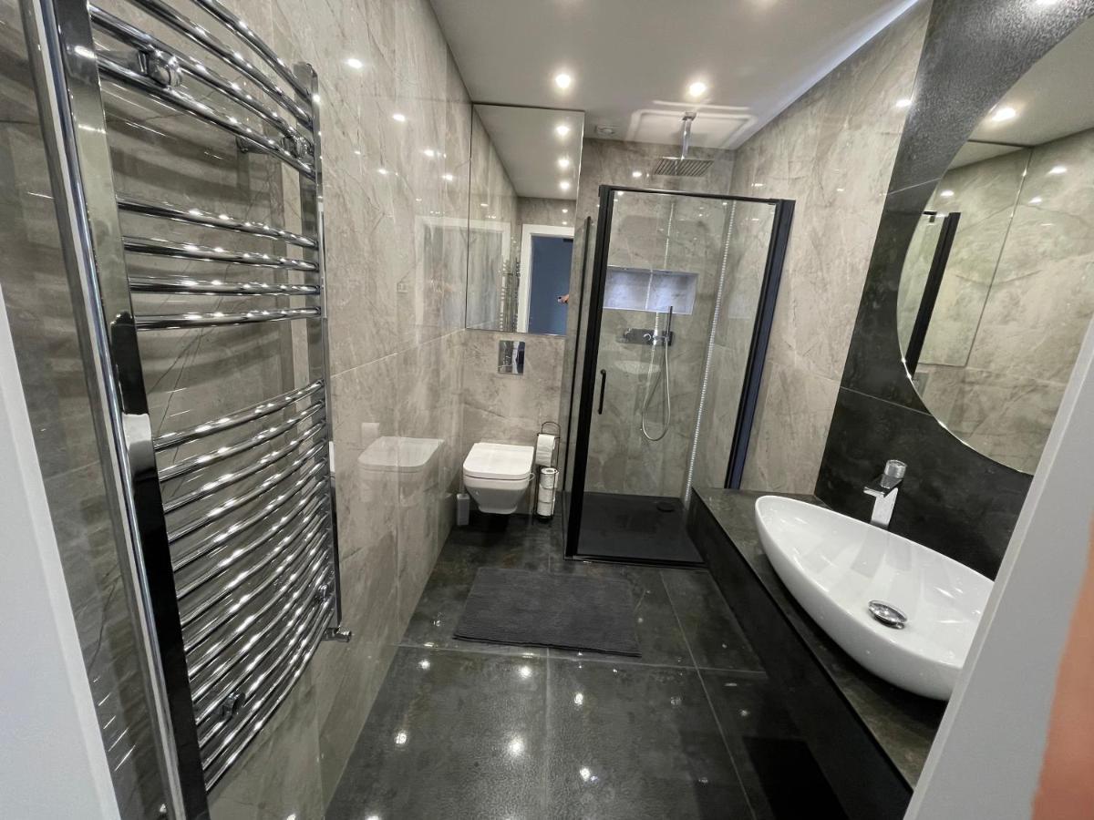 נובי סאוז' Apartament Luxlook מראה חיצוני תמונה